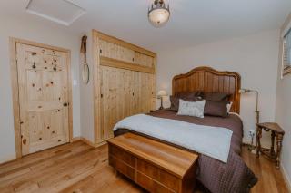 McWhinney Lane Rustic Cabin - Big Bear Lake - 6