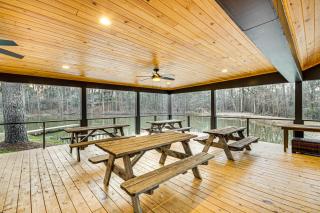 Fire Pits and Gazebo Lakefront Escape in Terry! - Terry - 9