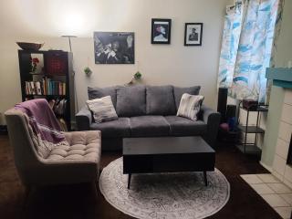 Guest Room in Sherman Oaks with private bathroom and balcony - 2