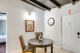 Hike and Explore Studio Stay in Frazier Park - 6
