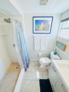 LaLa`s Beachside Getaway! 5 BR, Hammocks, Beach! - New Smyrna Beach - 1