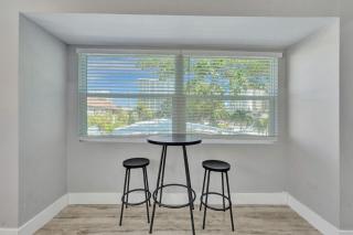 Coastal Charm Studio Pompano - 8