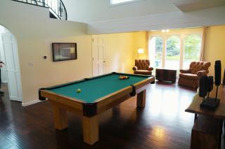 The Affordable Family Fun House- Ping Pong, Pool Table, Darts - 6
