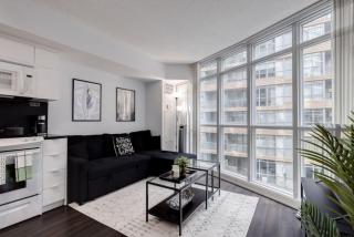 Exquisitely Furnished 1BR Suite in DWTN Toronto - 6