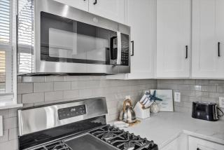 Newly remodeled home minutes from cruise terminal - Galveston - 3