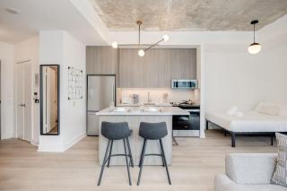 Studio Gem in the lovely Waterfront Communities - 5