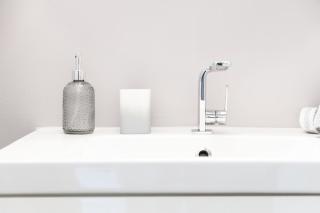 Studio Gem in the lovely Waterfront Communities - 1