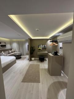 An Elegnt&self entry studio - Riad - 0