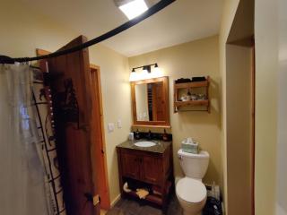 Cozy Adirondack JEM Your Four Season Getaway - Chestertown - 9