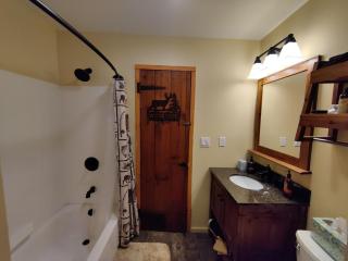 Cozy Adirondack JEM Your Four Season Getaway - Chestertown - 6