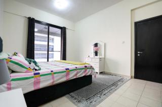 LUXURY 1BED MARINA VIEW JBR BEACH POoL PARKING - 4