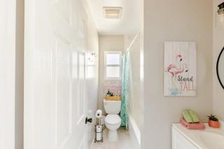 Cozy Guesthouse by Universal Studios - 6