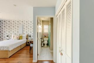 Cozy Guesthouse by Universal Studios - 7