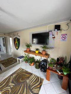 Flora e Fauna Hostel - 7