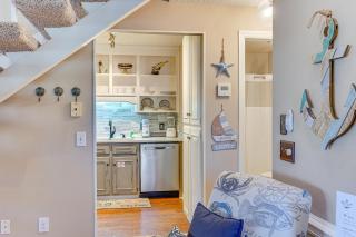 Walk to Beaches Resort Getaway Near Pier Park! - Panama City Beach - 4