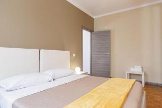Honey Exclusive Apartment - Train Station - Near Center - Milan - 3