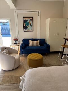 The Olive Tree Shed - - 8