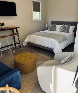 The Olive Tree Shed - 7