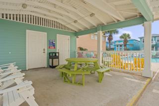 Salty Dog by the Beach - 8