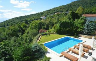 Villa Lunin - - 9