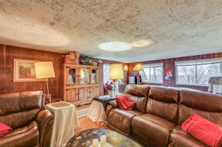 Rustic Chic Retreat 4 Mi to Kennywood! - West Mifflin - 6