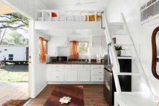 Cozy Tiny Home on an Eco Farm - Austin - 7