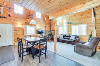 6 Mi to Spider Lake ATV Trails Cabin with Fire Pit - - 0