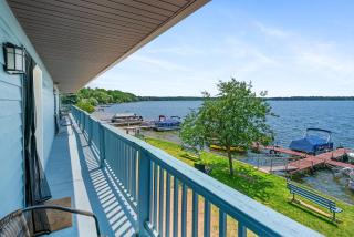 Lakeside Double Queen Suite Upper-Level Retreat - Fife Lake - 2