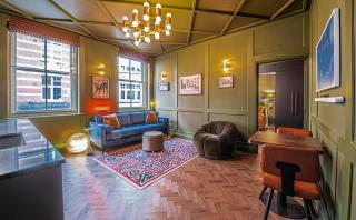 Stylish 2Bed Flat interiors designed by Soho House - Londra - 0