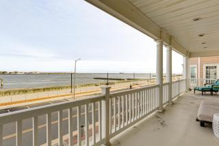 Steps to Shore Spacious Atlantic City Retreat! - 9