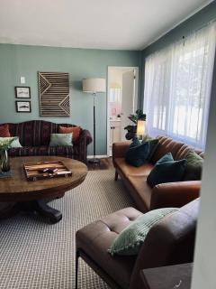 The Springs Motel - 6