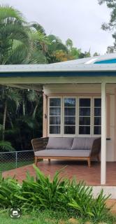 Arcadia Beachfront Cottage - 9