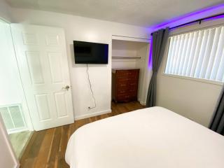 Updated duplex near Gonzaga and Downtown Spokane - Spokane - 9