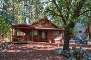 Black Oak Lodge at The Redwoods - Wawona - 0