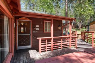 Shangri la-de-da at The Redwoods - 9