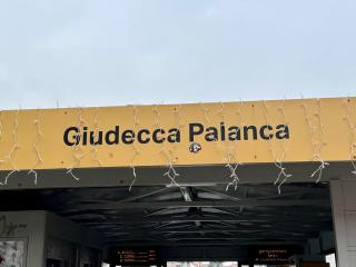 GRANDMA MARY Appartamento nel verde con Ascensore Balcone AC Internet Veloce GIUDECCA VENEZIA - Venecia - 4