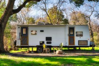 Cozy RV on an Eco Farm Great Location - Austin - 0