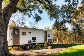 Cozy RV on an Eco Farm Great Location - Austin - 9