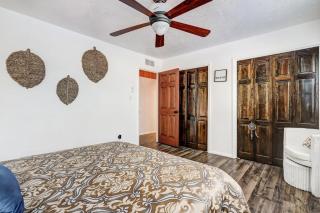 Charming Santa Fe Oasis - 2