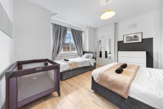 Luxury Retreat - Sleeps 7 - Hot Tub - Jacuzzi - Londra - 9