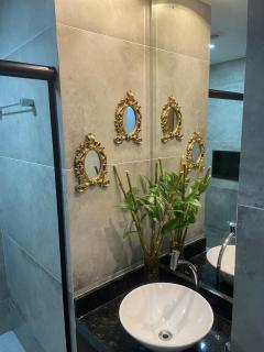 FLAT DIFERENCIADO EM GOIÂNIA, SETOR BUENO, Ed DNA, SACADA PRIVATIVA DESCOBERTA COM JARDIM, PISCINA, ACADEMIA, GARAGEM, MINIMO 2 NOITES - 9