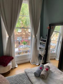 Cosy and stylish home with balcony - Londra - 6