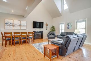 Hot Tub and Amenity Access Lake Anna Retreat! - Mineral - 8