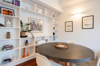 Flinders Lane Hideaway - Light-Filled CBD Retreat - 8