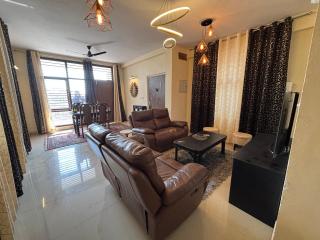 Terminal - Heavenly Independent Jungle Retreat Flat in Meerut - Meerut - 3