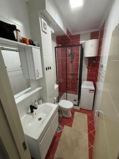 Apartment Saint Tropez Budva, Parking-garaža - Budua - 1