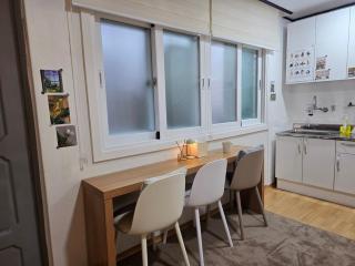 # Itaewon 10 minutes on foot # Hangangjin Station 3 minutes # Hannam Hot Place # Private Room 3 Person Single 2 - Seul - 9