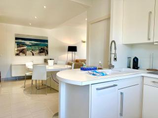 2 Bedroom Sea View Gallia Centre Cannes parking - 4
