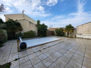 AGREABLE MAISON 2 CHAMBRES AVEC PISICINE ET STATIONNEMENT DANS UN QUARTIER CALME - FR-1-92-947 - Les Sables-dʼOlonne - 2