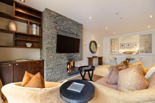 Craigroy 1 Lakeshore apartment with conservatory - 3